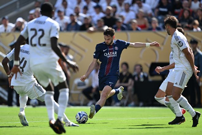 比劇本還玄幻！姆巴佩剛走，大巴黎就奪歐冠，然后世俱杯痛打皇馬